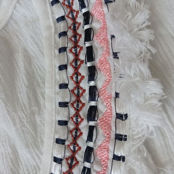 Hailey & Co. White Embroidered Bohohemian Fringe Tassel Blouse Women's Medium - Picture 12 of 12